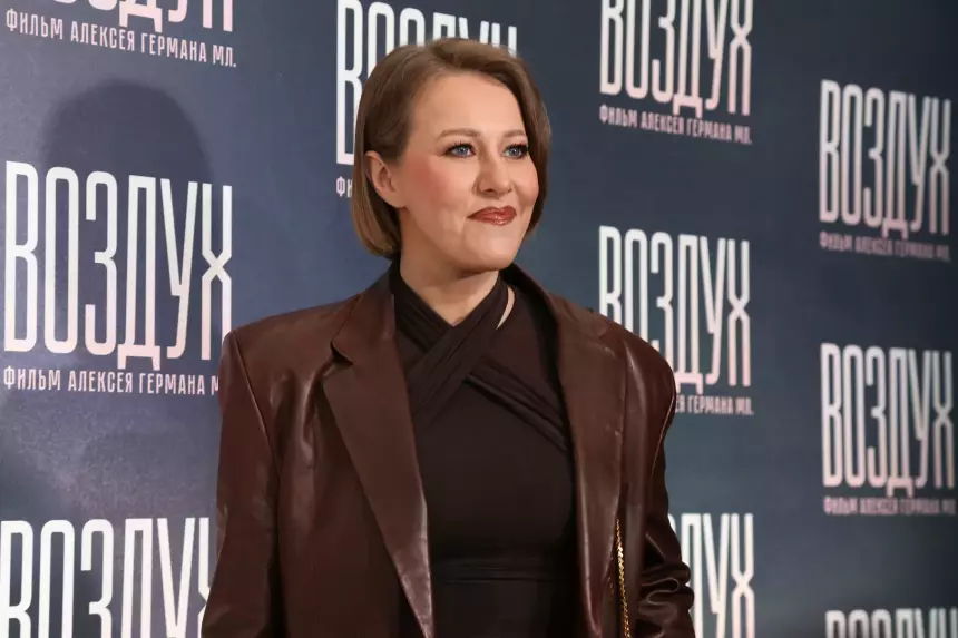 Журналистка Собчак объяснила слова о том, что «народ не имеет отношения к моде»