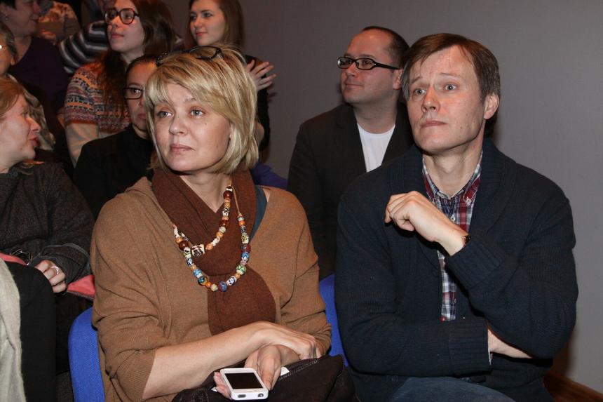 Актриса Юлия Меньшова отказалась от развода с мужем Игорем Гординым из-за лени