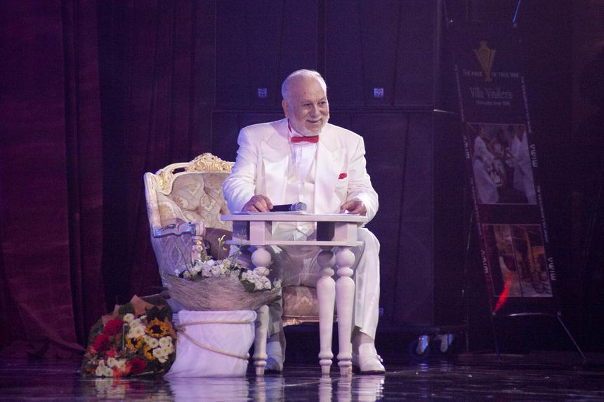 На надгробной табличке певца Бедроса Киркорова перепутали дату смерти