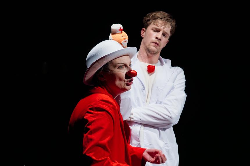 «У нас нет жалости»: история медицинского клоуна Лерики Лукиной