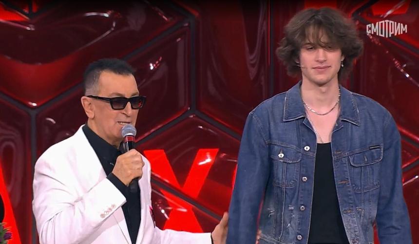 Певец Александр Буйнов привел 19-летнего внука на съемки ТВ-шоу