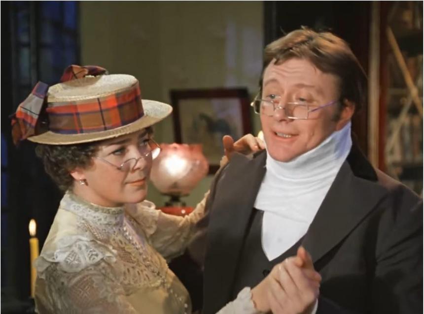 Коллеги Ларисы Голубкиной объяснили, почему ее не похоронят с Андреем Мироновым