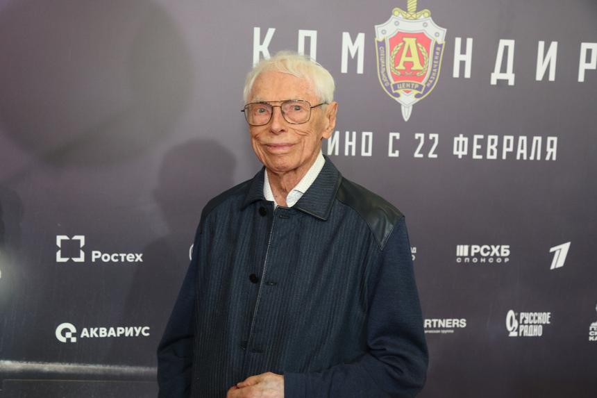 99-летний Александр Зацепин сравнил себя с грузовиком, которому нужен прогрев