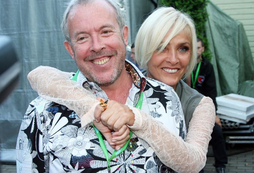 Артист Эдгард Запашный призвал лишить наград и званий Вайкуле и Макаревича*