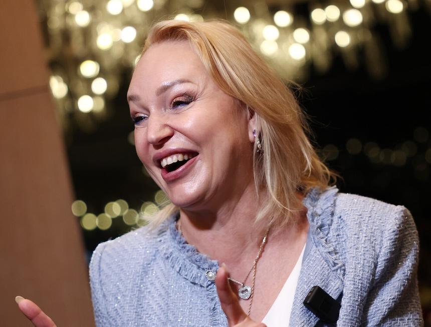 Актриса и ведущая Алла Довлатова попросила не заставлять ее работать до 70 лет