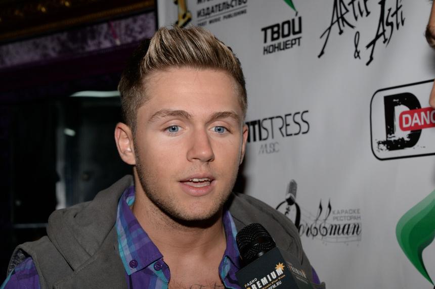 Певец Влад Соколовский отменил спектакль