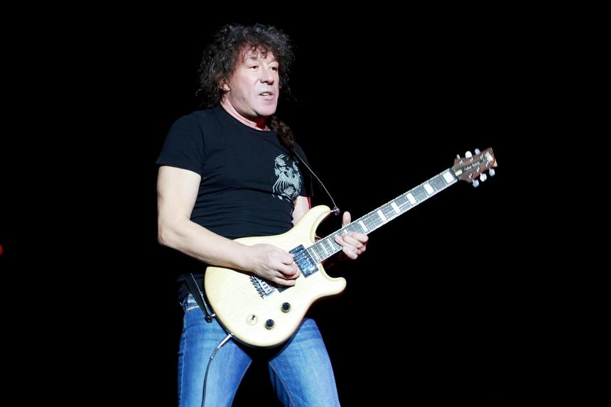 Почему Владимир Кузьмин пропустил похороны родного брата: известна причина