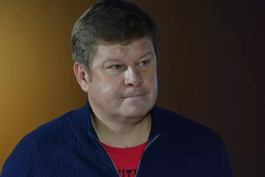 «Поганой метлой гнать»: Дмитрия Губерниева призвали признать иноагентом