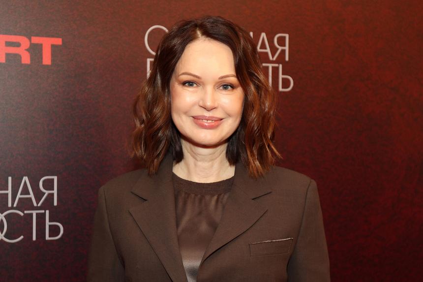 «Я встретила его. Это мой любимый»: пережившая два развода Ирина Безрукова намекнула на новый роман