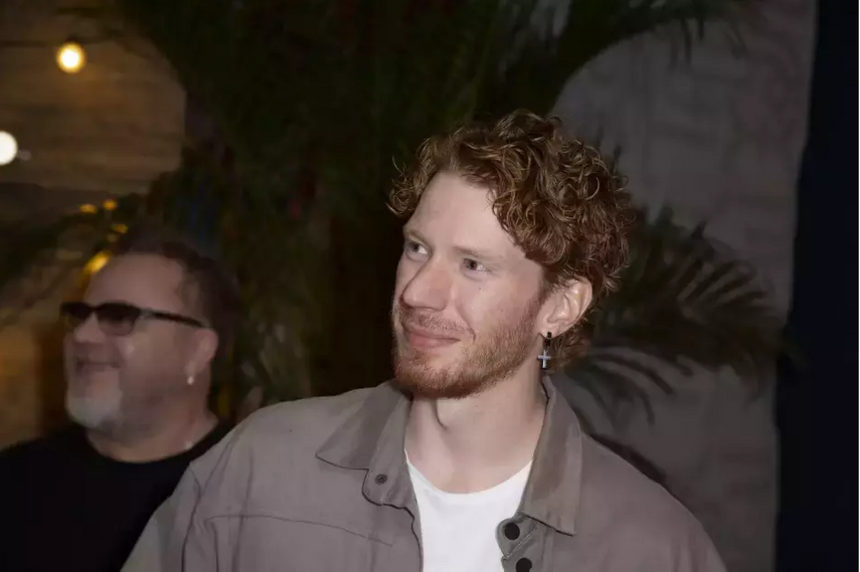 Экстренно сделал ремонт: Никита Пресняков хочет скорее продать дачу Пугачевой на Истре