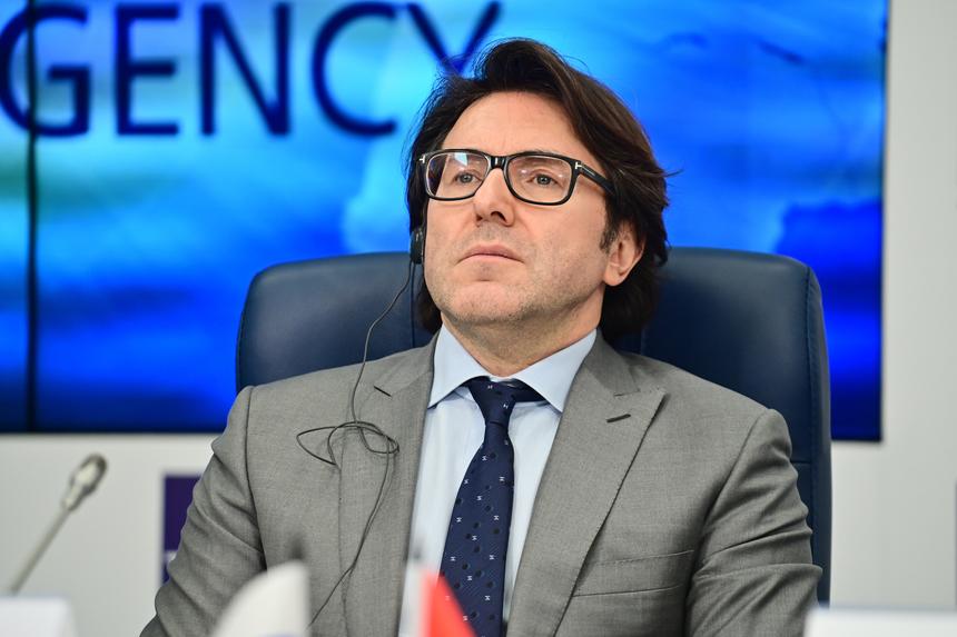 53-летний Андрей Малахов раскрыл секрет своей молодой внешности