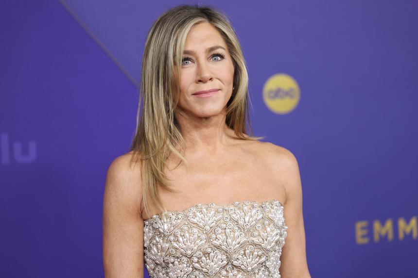 Дженнифер Энистон объяснила, почему до сих пор не стала матерью