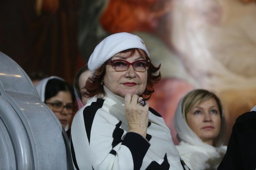 «Богатая и влюбленная»: Елену Степаненко сняли с известным телеведущим