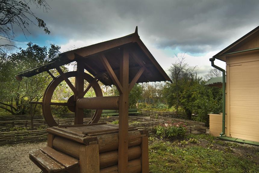 Россиянка упала в колодец и провела там 16 часов со сломанной ногой