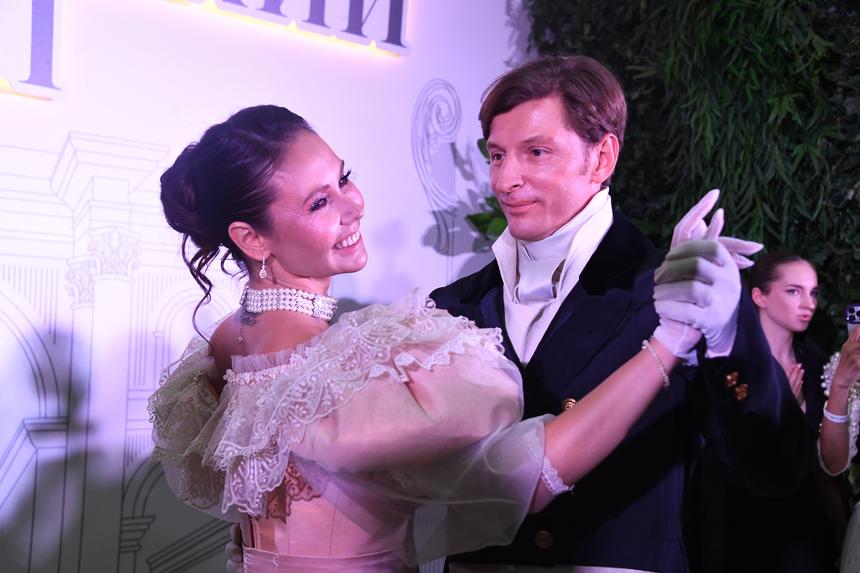 Павел Воля и Ляйсан Утяшева спасли убыточный бизнес по производству батончиков