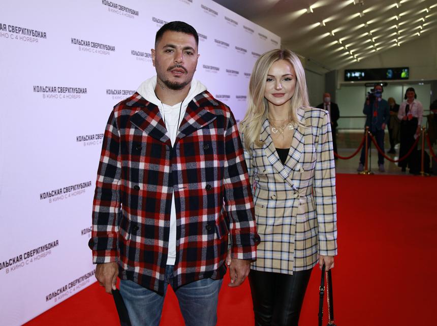 Рэпер Птаха накричал на бойца ОМОН на прощании с Пашей Техником