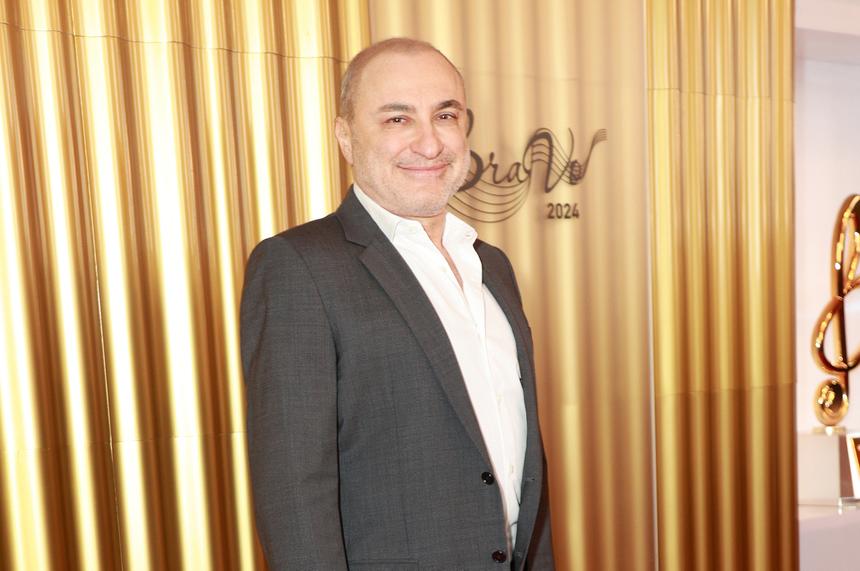 «Самостоятельно вынашивать я не готова уже»: дочь Михаила Турецкого ищет суррогатную мать