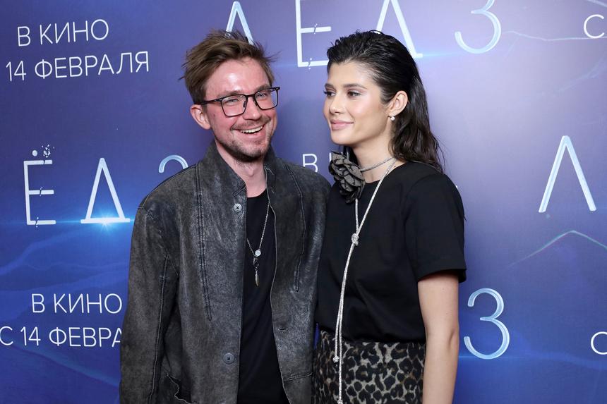 «Это папа на экране?»: Александр Петров признался, что изменит карьерный путь ради новорожденного сына