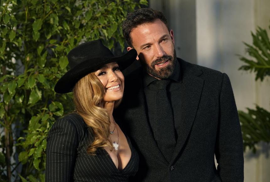 «Они согласились пойти на все»: Дженнифер Лопес и Бен Аффлек хотят наладить отношения после развода