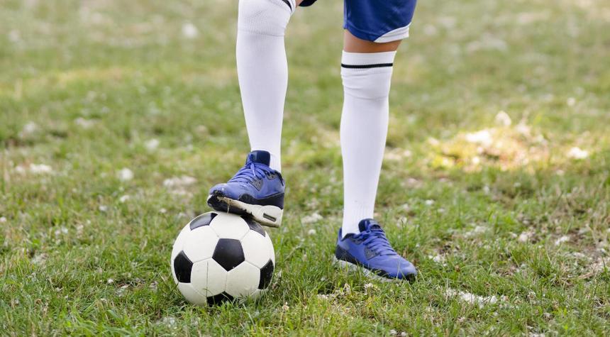 В Волгограде 16-летний футболист умер во время игры в компьютер после тренировки