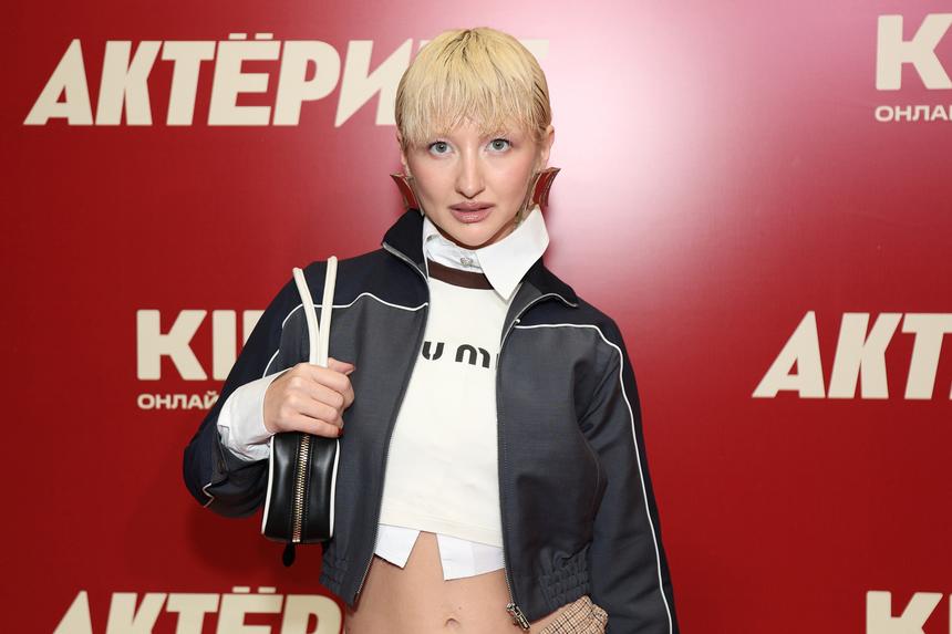 «Мама и папа мечтали, чтобы я подкорректировала нос»: певица Марго высказалась о пластике