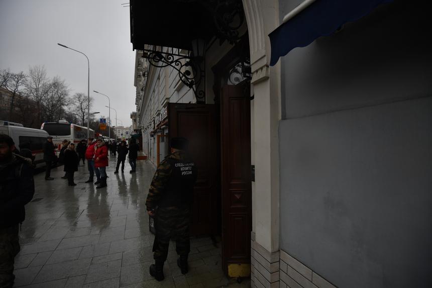 «Есть сходство с историей сестер Хачатурян»: Ева Меркачева о том, что грозит убившей отца 15-летней девочке