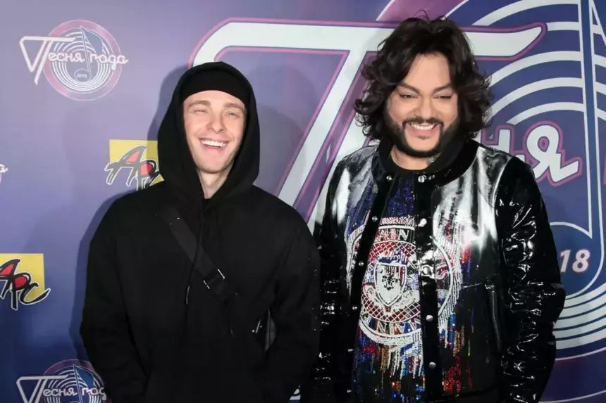 Фанаты 30-летнего Егора Крида извинились перед певцом на концерте в Астрахани