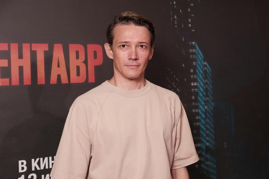 «Сыграл то, что, кажется, каждый из нас сможет сыграть»: Сергей Гилев об успехе Юры Борисова