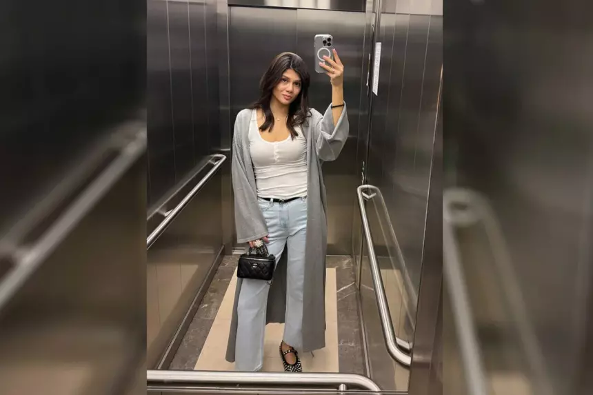 Удивила поклонников: жена Саши Петрова похвасталась фигурой спустя две недели после родов