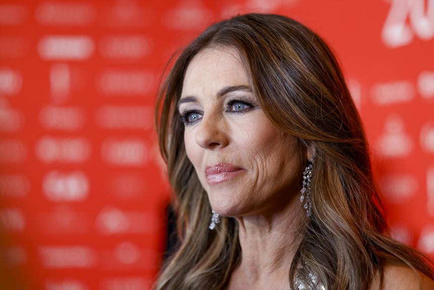 Актриса Элизабет Херли рассекретила роман с 63-летним отцом певицы Майли Сайрус