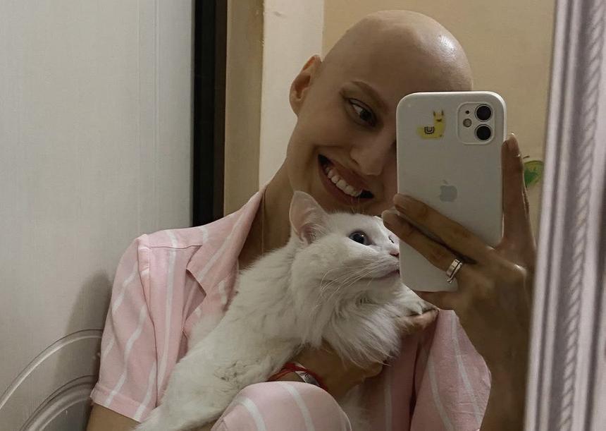 Умершую в 27 лет от редкого вида рака блогершу Рахимову похоронили в Астане