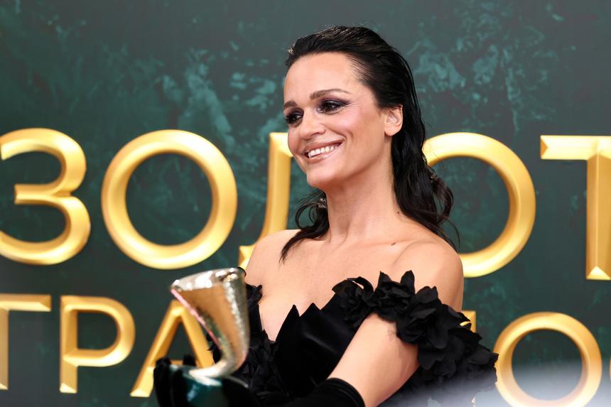 «Сил нет»: певица Слава пожаловалась на близких после расставания с возлюбленным