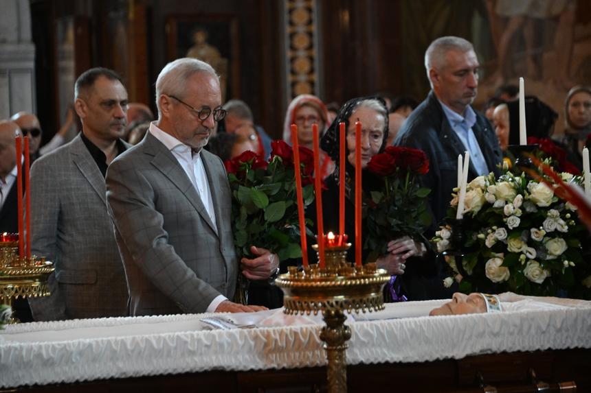 Рыдания мужчин, приезд Гвердцители: как прошло отпевание Зураба Церетели в Тбилиси