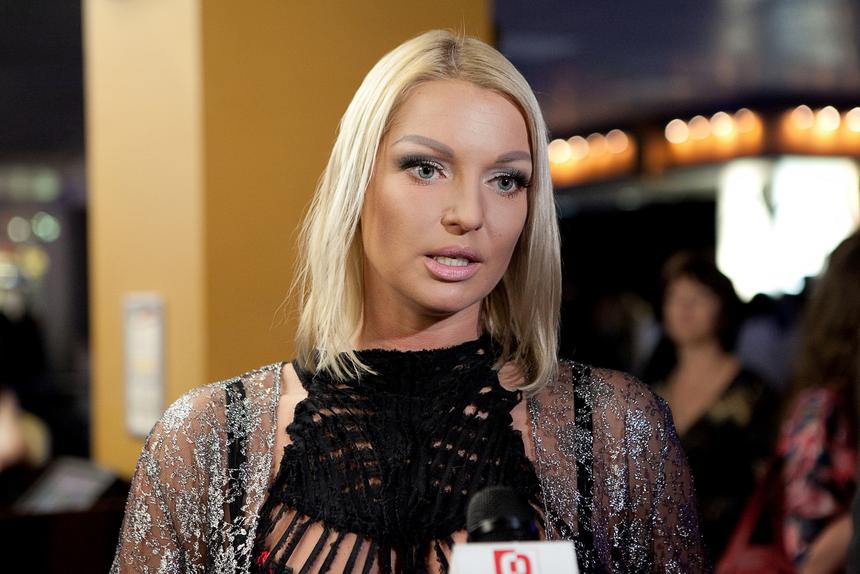 «Она выбрала путь мести»: за что Анастасия Волочкова не может простить родную мать