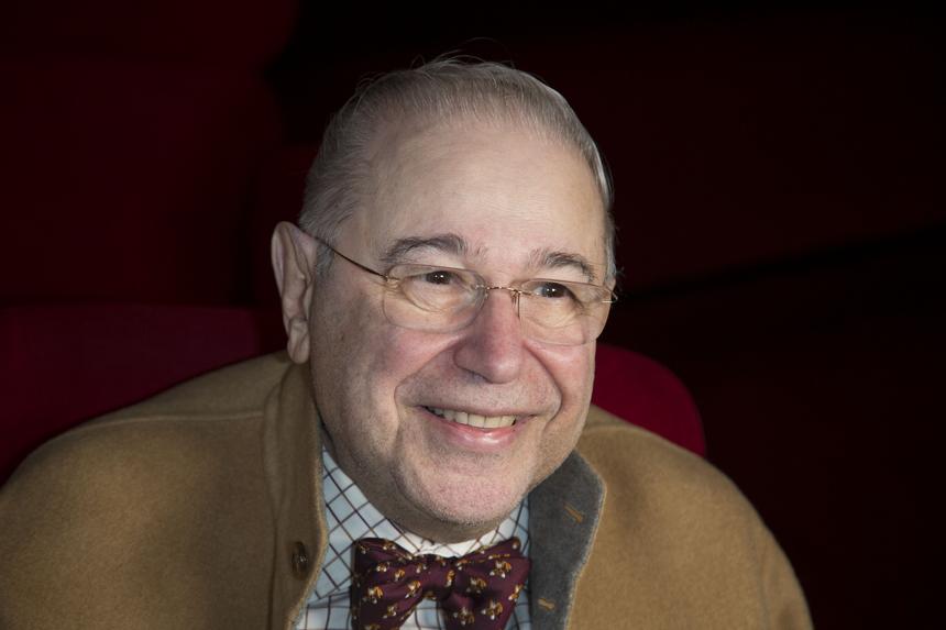 Евгений Петросян через суд выписал 56-летнюю дочь из московской квартиры