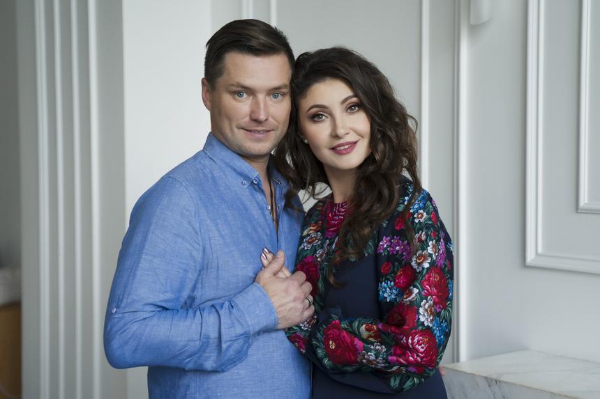 «Впервые в жизни я женщина, да еще и любимая»: Анастасия Малькова-Макеева о знаковых ролях, патриотизме и венчании с мужем