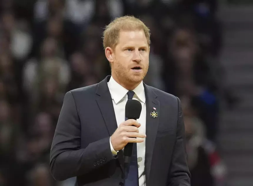 «Никогда не простят»: принц Гарри надеется вернуться в королевскую семью