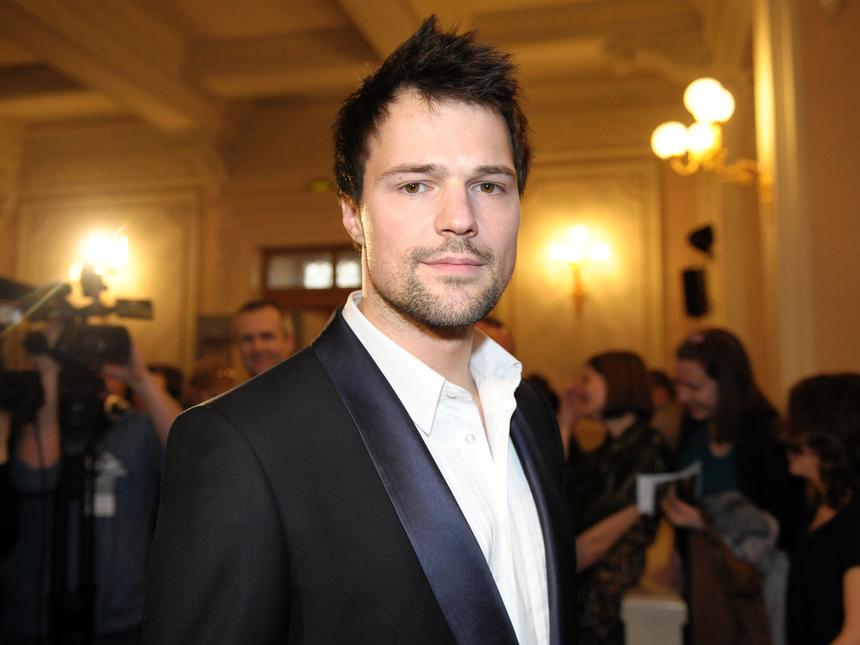 «Интересно, кто все эти люди?»: Виталий Бородин раскритиковал выступление Данилы Козловского в Москве