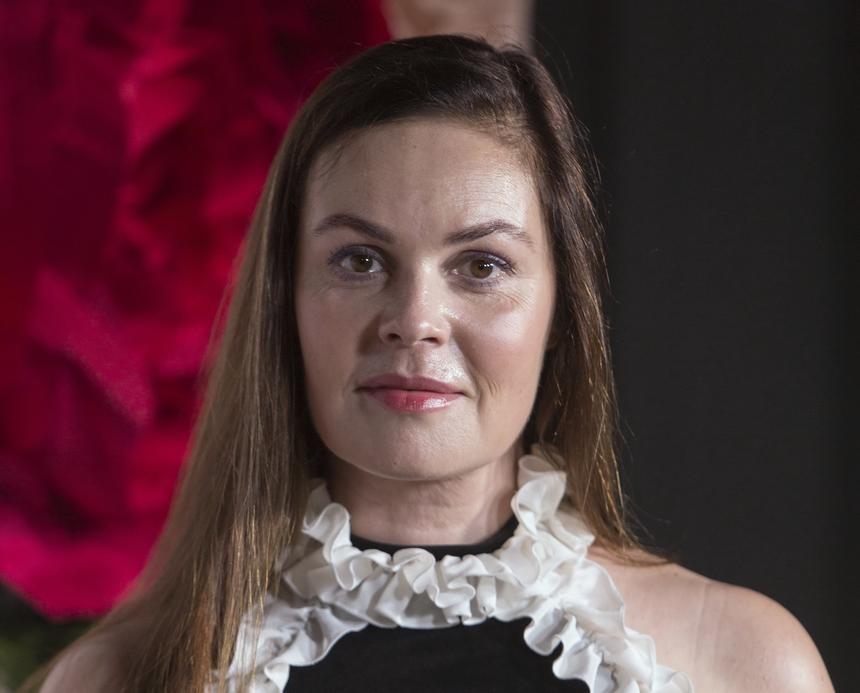 Провоцируют отеки на лице: что скрывает 64-летняя Екатерина Андреева