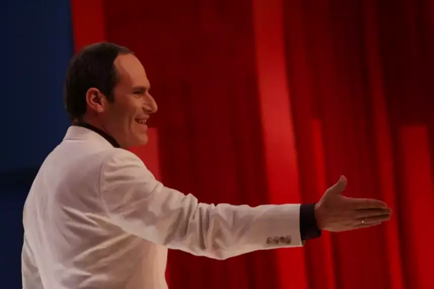 Комик Михаил Шац* признался, что накануне 60-летия хочет спрятаться от мира