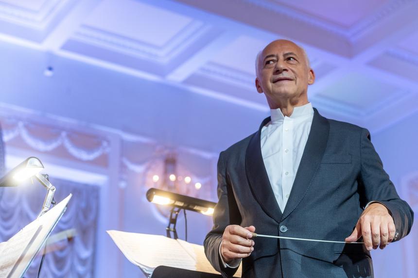 По национальному признаку: дирижера Спивакова отстранили от фестиваля во Франции