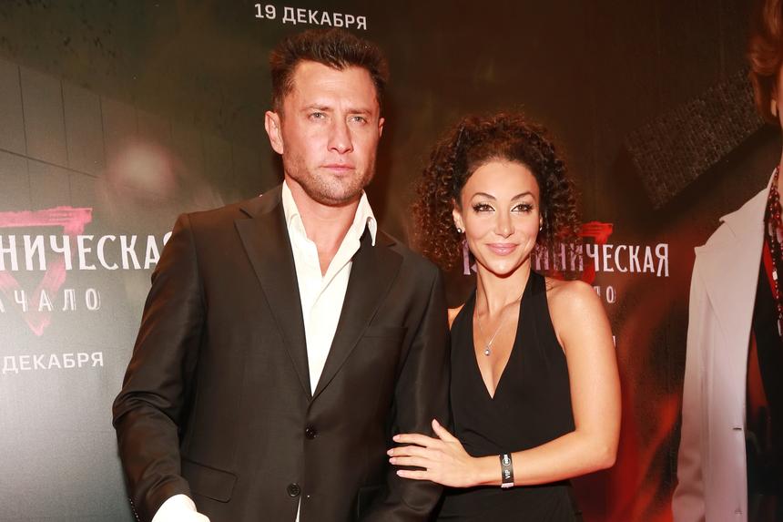 «За руку придерживает»: Брутян раскрыла, как к ней относится сын Муцениеце и Прилучного