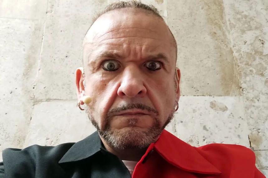 «Ничего не получается»: звезда «Кривого зеркала» рассказал о проблемах с женщинами