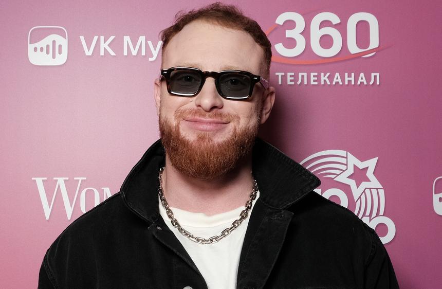 34-летнего певца Лешу Свика прооперировали после кровотечения желудка