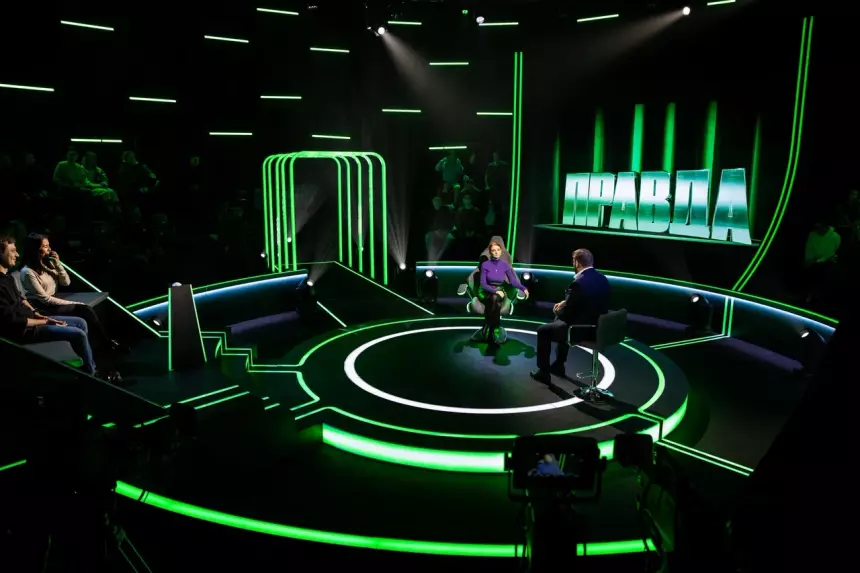 «Никогда не торговал абстракциями»: психолог с миллионной аудиторией Марк Бартон рассказал о работе и секрете отношений