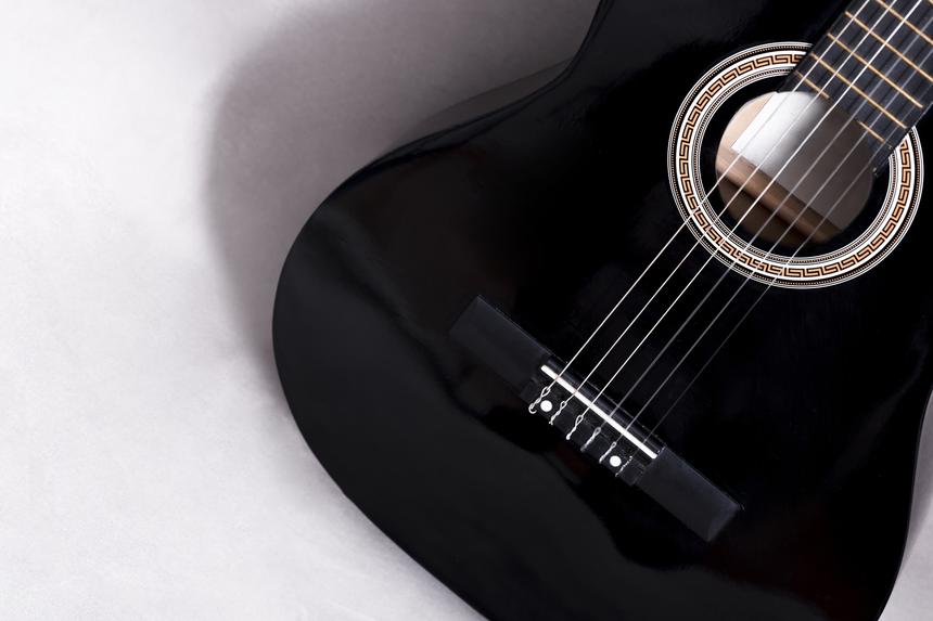 Умер на 68-м году жизни основатель и гитарист групп Rough Cutt и RATT Крис Хагер