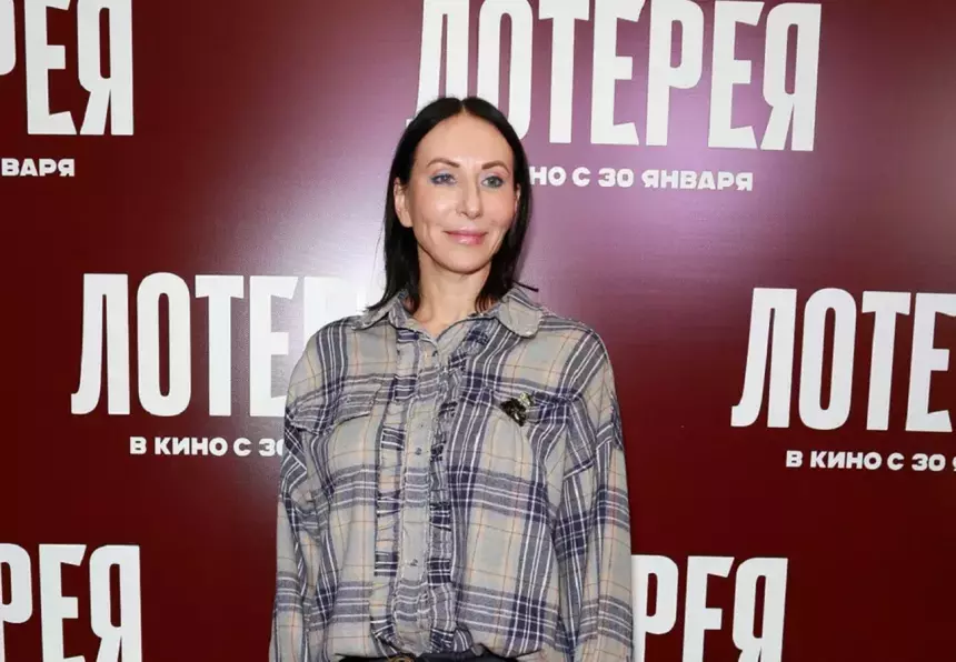 Актриса Алика Смехова отправила младшего сына на учебу в Англию за 4 млн в год