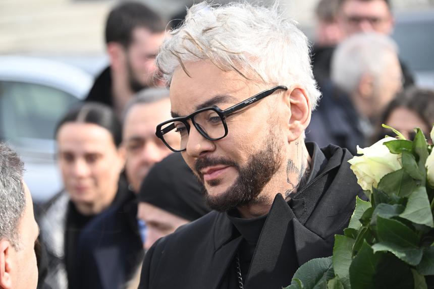 «Санитарных ограничений нет»: раскрыта стоимость перевозки праха матери Киркорова из Болгарии