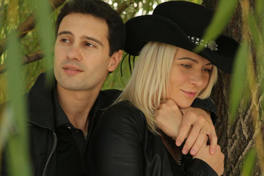 «Говорит: „Ты чужой мне человек“. Я всю ночь прорыдала»: жена Антона Макарского заявила об абьюзе актера