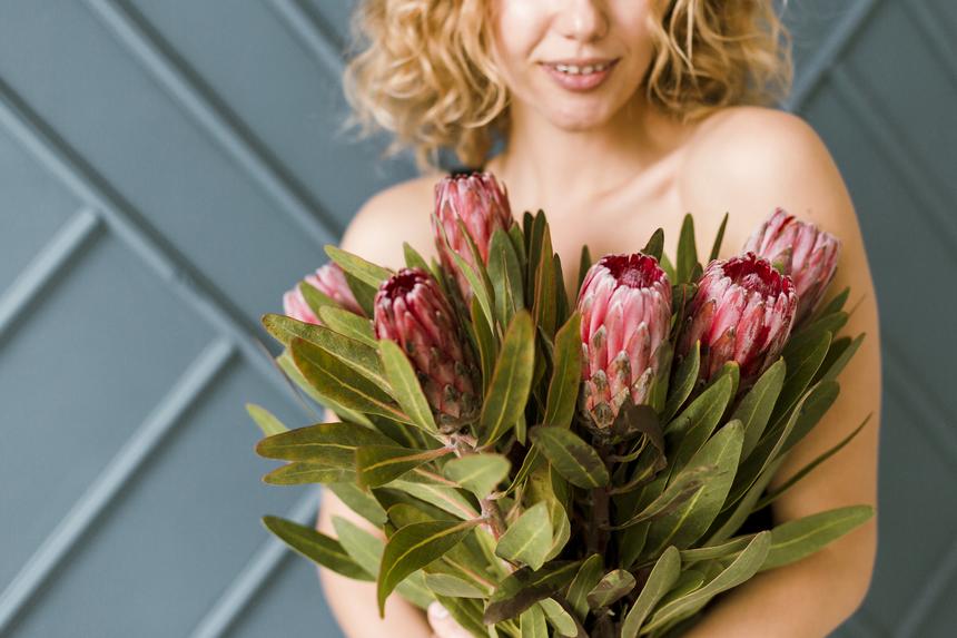 Монобукет или горшечные растения: какие цветы подарить малознакомому человеку